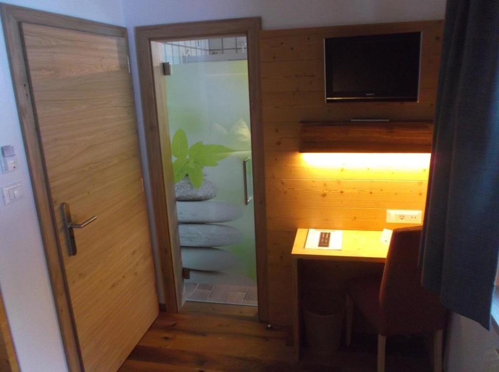 蒂雷斯 雪绒花旅馆酒店 外观 照片
